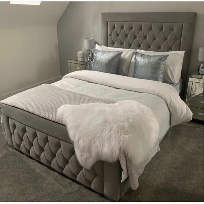 Nebula tufted Velvet Platform Bed