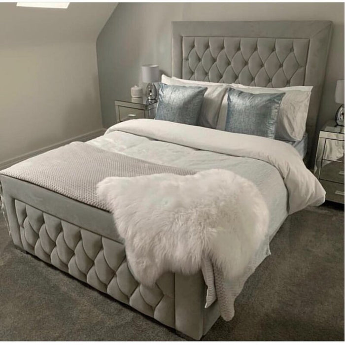 Nebula tufted Velvet Platform Bed